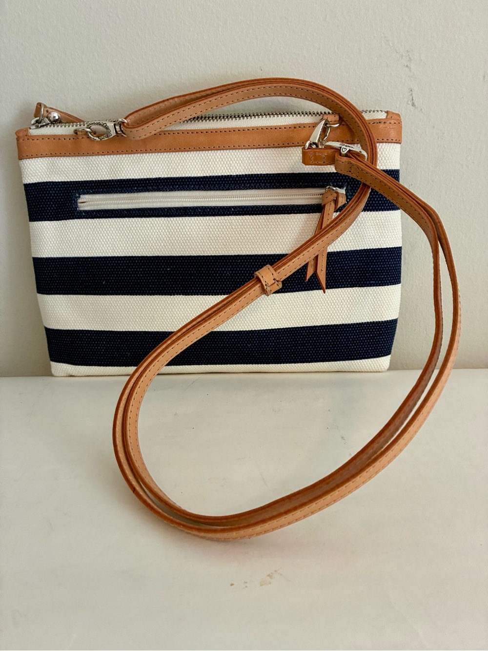 BRIGHTON Crew Anchor Bag Striped Canvas Crossbody Bag Leather Strap NWOT - Picture 3 of 6